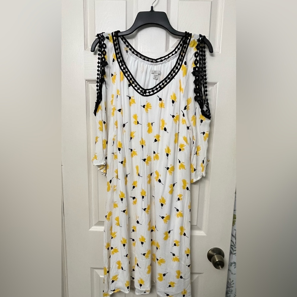 Cato Black Yellow and White Floral Dress and Black Lace Trim